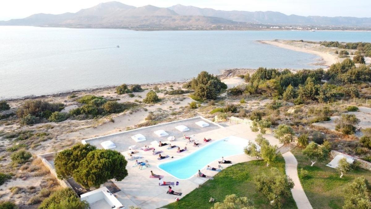 Eight Dimensions Capari 4*
