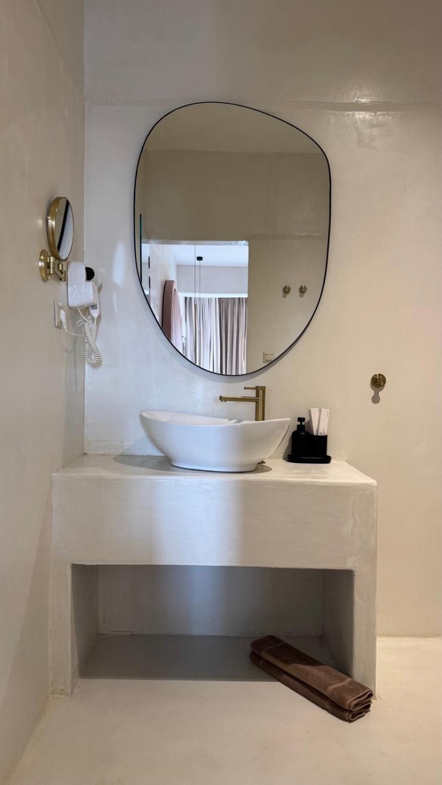 Eight Dimensions Capari 4*